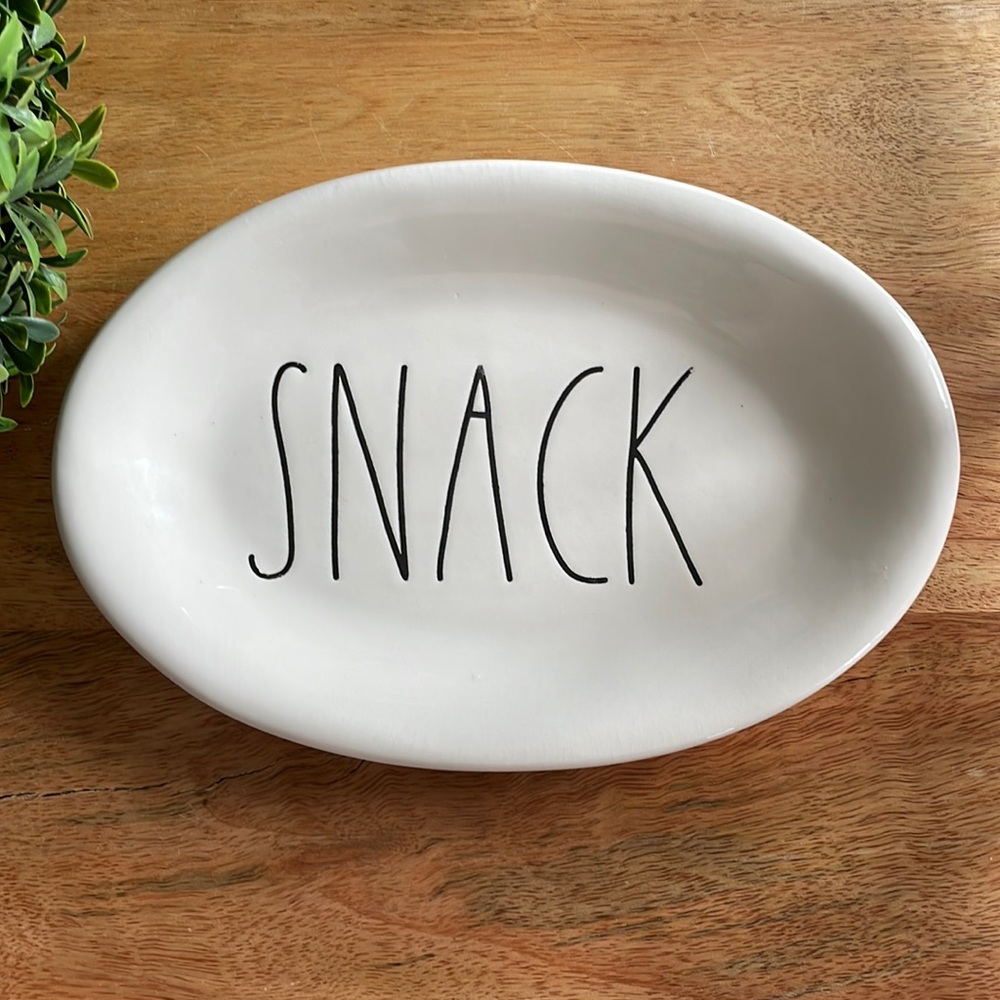 Rae Dunn SNACK Oval Plate